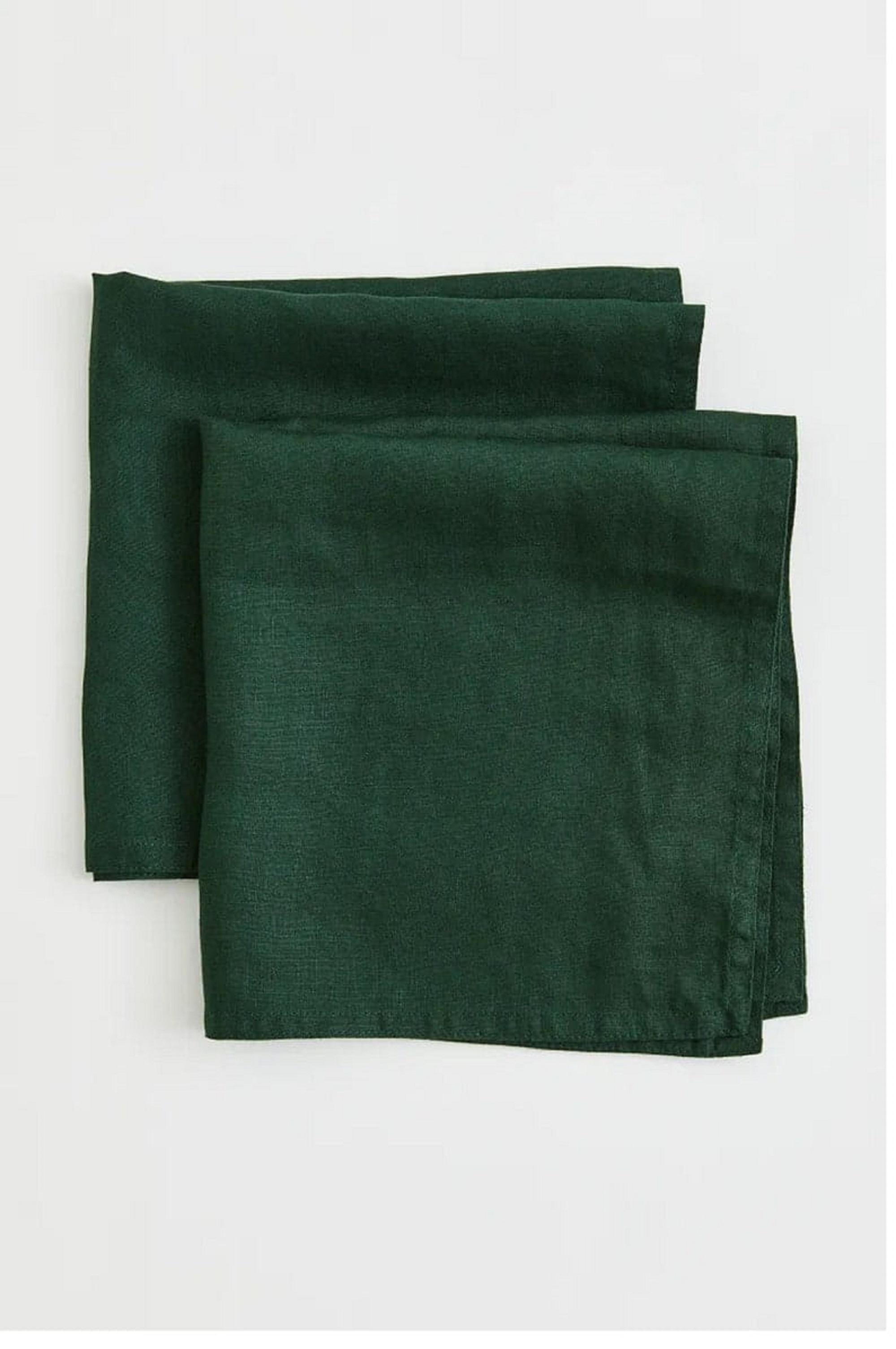 สีเขียวมรกต