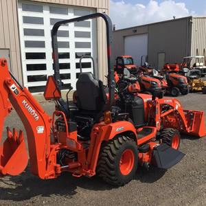 Mini-tracteur Kubota BX23S avec chargeur/pelleteuse et tondeuse centrale de 60 pouces - Product Image 3
