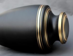 Cremación de color negro para cenizas Urna hecha a mano para adultos para cenizas de mascotas Contenedor de entierro para urna funeraria conmemorativa humana - Product Image 4