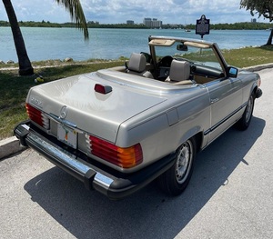 Mercedes-Benz 380SL d'occasion, conduite à droite/à gauche, 1985 - Product Image 5