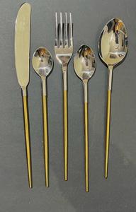 Vaisselle d'hôtel moderne et haut de gamme Couteau en laiton Fourchette Cuillère Vintage Mariage Couverts en or Cuillère et fourchette réutilisables Manche mince - Product Image 3