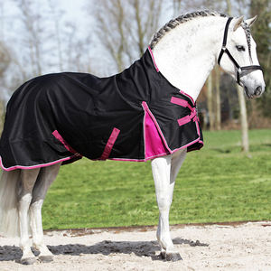 400 GSM Tapis de cheval professionnels personnalisés pour toutes les saisons en nylon durable avec rembourrage en coton confortable pour une utilisation intérieure-extérieure - Product Image 1