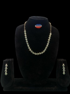 Mode élégant en acier inoxydable Vintage femmes bijoux étincelants collier et boucle d'oreille ensemble cadeau de fête de mariage - Product Image 4