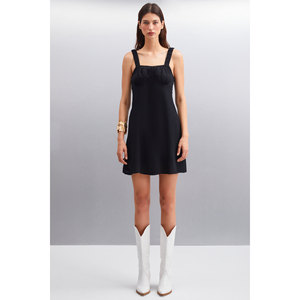 ETHIQUET ERIDANIA Robe courte en tissu crêpe tissé pour femme, col Kuplu Romantik - Product Image 1