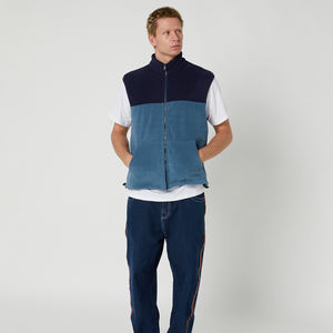 เสื้อกั๊กขนแกะขั้วโลกสำหรับผู้ชายผ้านุ่มกันลมทำจากโพลีเอสเตอร์100% สำหรับฤดูหนาวระบายอากาศได้ดีสไตล์ลำลองออกแบบโลโก้ได้ตามต้องการ - Product Image 5