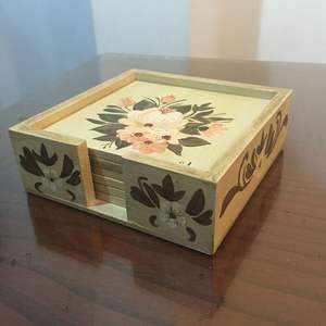 Posavasos Clásicos de Madera Meena con Intrincados Patrones de Esmalte, Ecológicos, Duraderos, que Añaden Elegancia Cultural a Mesas de Comedor/Cafetería - Product Image 5