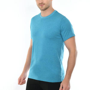 เสื้อยืดผู้ชายสีฟ้าอ่อน ผ้าคอตตอนเจอร์ซีย์ ทรงปกติ พิมพ์โลโก้ดีไซน์ของตัวเอง ลายเรียบ - Product Image 1