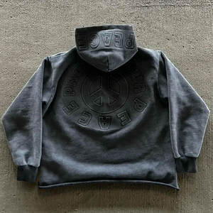 Patch brodé et motif imprimé Sweat à capuche en coton mélangé avec broderie cousue à la main et aspect vieilli pour hommes - Product Image 4