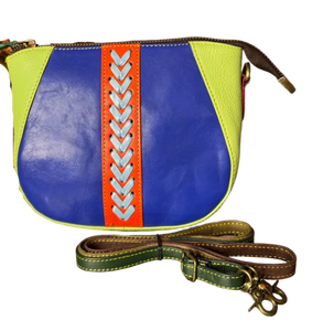 The Ultimate All-Season Bag Un mensajero bohemio hecho a mano de calidad de exportación en cuero reciclado - Product Image 4