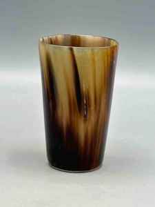 เขาสัตว์วัวทำมือรักษ์โลกสำหรับดื่มเครื่องดื่มสไตล์ไวกิ้ง (ทำจากเขาควาย) พร้อมลวดลายแกะสลักสำหรับตกแต่งบ้านสมัยใหม่และของขวัญจาก Crescent Crafts - Product Image 2