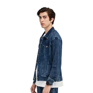 Veste en jean bleu foncé vintage OEM pour hommes Veste en jean tendance avec col en fourrure délavée pour hommes Veste en jean déchirée pour l'extérieur - Product Image 5