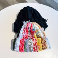 Gorros de Jacquard Sólido 100% Acrílico de Alta Calidad 2026 con Bordados de Lazos y Patrones de Camuflaje para Deportes de Invierno y Viajes al Aire Libre