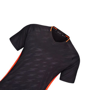 Service OEM Uniformes de football par usine simple directe Taux réglable Meilleur matériel Uniformes de football - Product Image 6