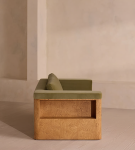 Divano di Lusso Modernista a Tre Posti in Velluto con Struttura in Quercia Personalizzabile per Villa e Soggiorno - Product Image 4