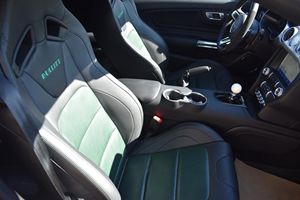 Ford Mustang Bullitt 2020 d'occasion en bon état, 1 propriétaire, 1200 milles, boîte manuelle 6 vitesses, V8 suralimenté - Product Image 5