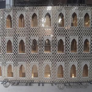 Decoración de Escenario con Espejo de Madera para Bodas en Interiores de Shobha Jain Impex, Decoraciones Nupciales Elegantes y Deslumbrantes de Delhi, India - Product Image 6