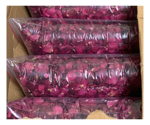 กลีบกุหลาบแห้งธรรมชาติบริสุทธิ์สำหรับอาบน้ำ สปา ชา และการผ่อนคลาย - Product Image 1