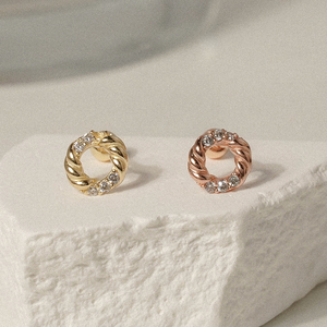 Forma alla moda da donna di corda cerchio 14k oro zirconi cubici orecchini a bottone Fine K-gioielli all'ingrosso graziosi gioielli Piercing fantastici - Product Image 2