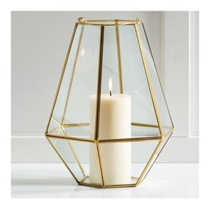 Linterna de Vela decorativa de Metal de nuevo diseño en acabado dorado con forma geométrica para decoración de interiores - Product Image 1