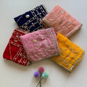 Sari VASTRA COTTAGE de Georgette Suave con Bordado Intenso y Borde de Encaje con Lentejuelas, Blusa con Bordado a Mano en Contraste, Sari para Fiesta - Product Image 6