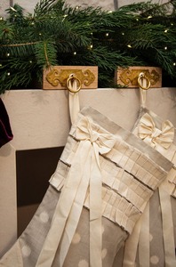 Soporte de calcetín de Navidad con acabado dorado, soporte de árbol para chimenea, repisa decorativa de Metal, organizador de exhibición de vacaciones - Product Image 3