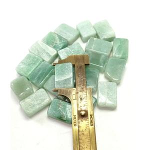 Aventurine verte dégringolée pierre sculptée Cube cristal pour Reiki Chakra guérison Agate galet avec gravure en gros pierre précieuse en vrac - Product Image 4