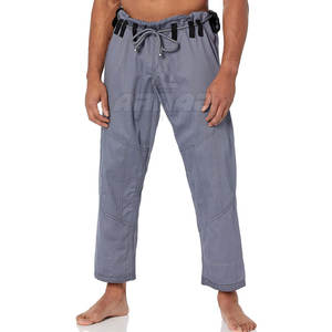 Kimono brasileño personalizado Jiu Jitsu Gi con retazos y personalización de logotipo conjunto de uniforme clásico de Jiu Jitsu con cinturón - Product Image 3