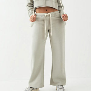 Pantalones Deportivos de Forro Polar para Mujer, de Poliéster/Algodón, con Logotipo Personalizado, Color Sólido, Bolsillos Laterales, Corte Regular, Artículo de Moda - Product Image 4