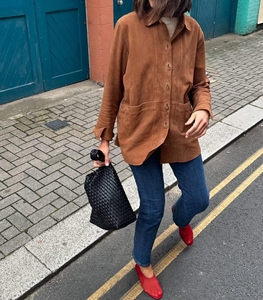 Chaqueta de Cuero de Oveja Genuino Hecha a Mano para Mujer, Diseño Regular, Corte Elegante, Casual, Resistente al Viento, Cruzada, para Otoño e Invierno - Product Image 1