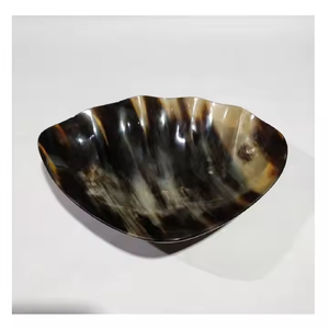 Assiettes en corne naturelle écologiques polies sur mesure, style animalier, décoration d'intérieur, artisanat en forme de croissant - Product Image 3