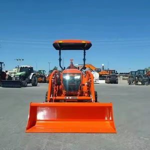 Tracteur robuste Kubota Chargeur avant et arrière Pièces de rechange faciles d'accès Pompe centrale Composants pour des performances durables sur le terrain - Product Image 2