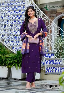 Material de traje de rayón con estilo de fabricación india, opciones sin costuras y listas para usar en todas las estaciones disponibles al mejor precio - Product Image 5