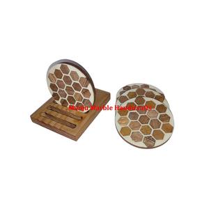 Grossiste Produit de qualité supérieure personnalisé Ensemble de sous-verres en bois courbé à la main avec résine polie pour outils de cuisine pour la maison et l'hôtel - Product Image 2