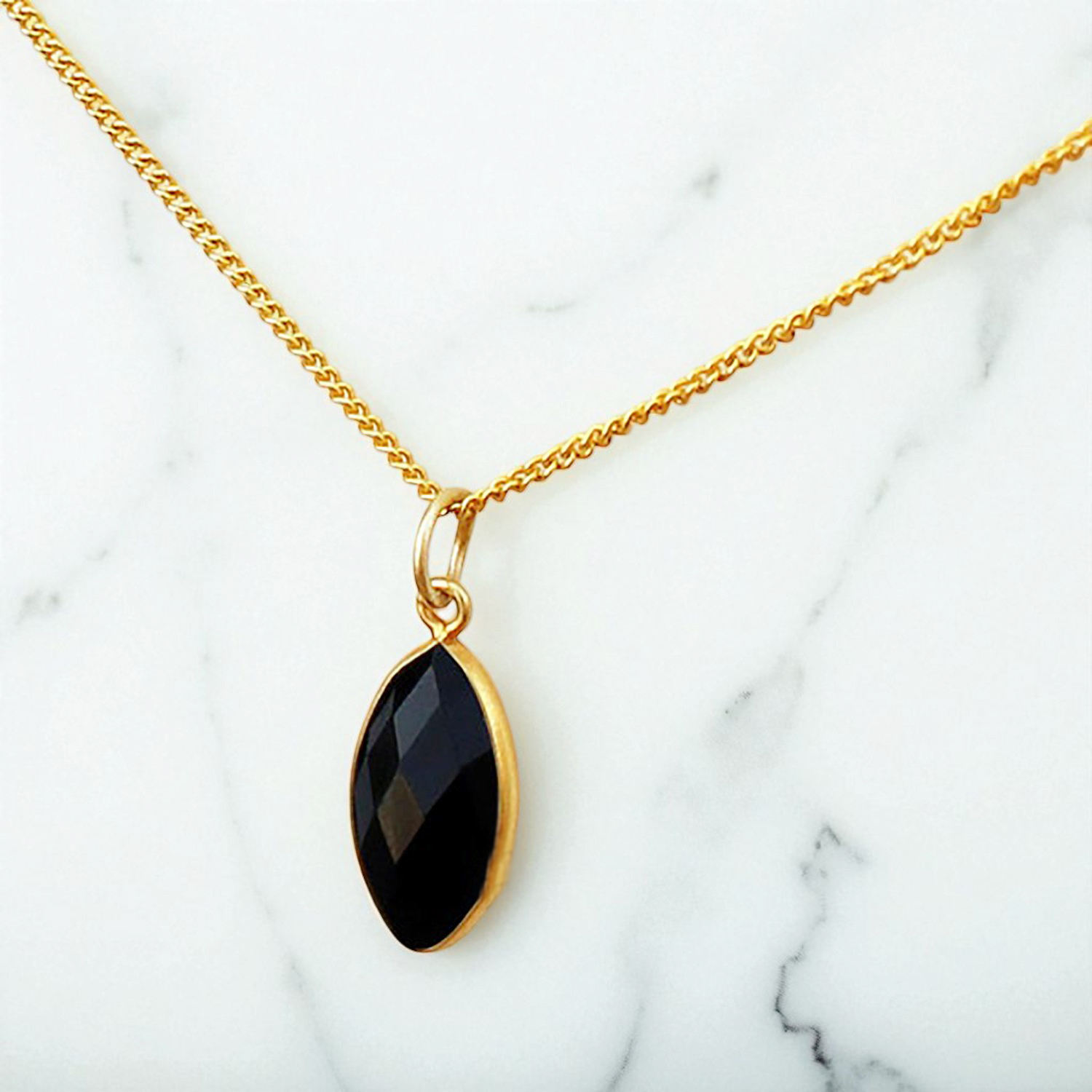 โอนิกซ์สีดำ