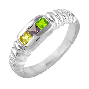 Bague géométrique en pierres précieuses, argent 925, sertissage en canal, design vintage minimaliste, unisexe, à porter au quotidien, provenant du Rajasthan - Product Image 2