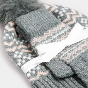 Bonnet personnalisé avec logo brodé, fabriqué au Pakistan, vente en gros, bonnets d'hiver, prix bas, design simple, bonnet de haute qualité - Product Image 2