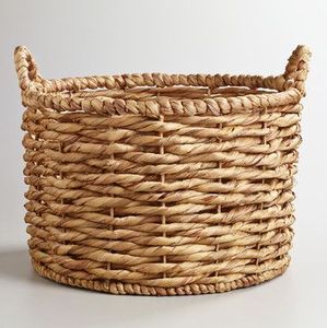 Panier décoratif en jacinthe d'eau éco-responsable pour des espaces de vie organisés avec une texture tissée naturelle - Product Image 3