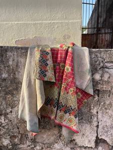 Couette Kantha en coton vintage faite à la main avec impression traditionnelle par blocs – Réversible - Product Image 4