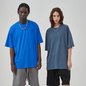 Venta al por mayor Unisex Verano Casual Camiseta Tendencia O-cuello Forma suelta Manga corta Largo Regular Color sólido 100% Algodón Hombres - Product Image 4