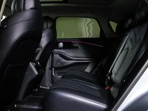 EXIID R X 2023, SUV Automático Turbo, Asientos de Cuero, Neumáticos R18, Portaequipajes de Aluminio, Interior Oscuro, 5 Plazas, Techo Panorámico - Product Image 3