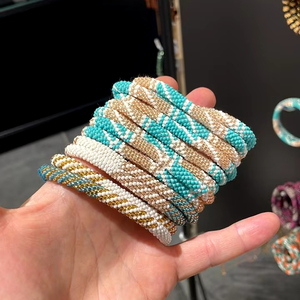 สร้อยข้อมือลูกปัดแก้ว - ผลิตในเนปาล - สร้อยข้อมือแฟชั่น - เครื่องประดับผู้หญิง - สร้อยข้อมือขายดี - Product Image 3