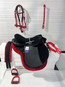 Silla de Montar Sintética de Resistencia para Espectáculo Ecuestre Modelo Status Juego Completo al Precio Más Bajo Disponible en India - Product Image 3