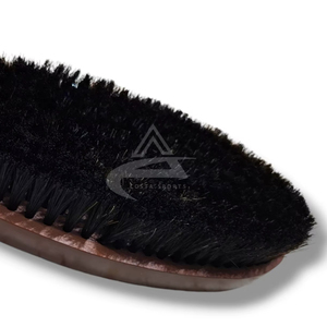 Cepillo de limpieza corporal y cara de caballo de madera de diseño ovalado Cerdas naturales suaves para productos de cuidado de caballos - Product Image 1