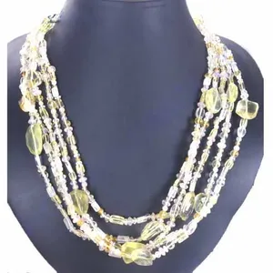 Collier de luxe multicouche pour femme avec perles de cristal, imitation perle et strass, idéal pour les mariages et les occasions élégantes - Product Image 1