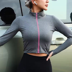 Conjunto Deportivo de Yoga para Mujer, Cintura Elástica, 4 Piezas, Diseño Sólido, Tallas Grandes, Spandex/Poliéster, Hecho en Pakistán - Product Image 5