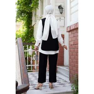 Ensemble 3 pièces pour femmes, hijab noir en pierre, élégant et stylé, fabriqué en Turquie - Product Image 1