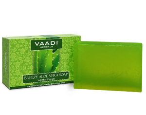 Jabón Vaadi Herbals Breezy Aloe Vera 75g Barra de baño hidratante y calmante de hierbas para una piel suave, hidratada y saludable - Product Image 4