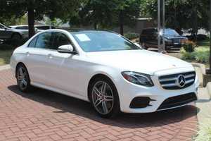 NUOVA MERCEDES-BENZ E300 4MATIC Trazione Integrale SLR 5.4 Mc 2024 in Condizioni Eccellenti Auto Sportiva 625CV Trasmissione Automatica - Product Image 5