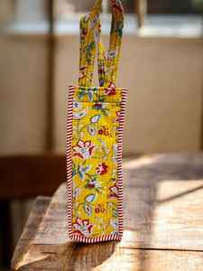 Travel Friendly Water Bottle Bag Keep Drinks Cool or Warm Compact Lightweight Durable & Easy to Carry Anywhere - Product Image 3