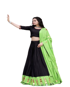 Lahenga Choli traditionnel indien belle couleur et impression avec soie de beurre lourd Lehnga Choli femmes robe Rajasthan Style femmes - Product Image 1